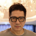 男模脱裤子全身精光